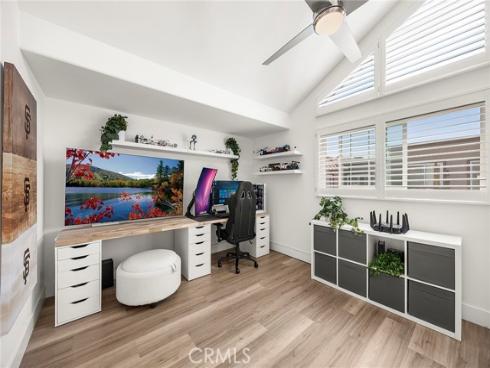 19256 Seabrook Lane, Huntington Beach, CA