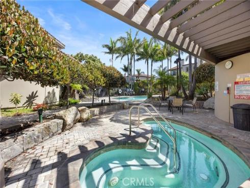 19256 Seabrook Lane, Huntington Beach, CA