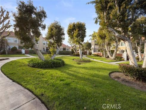 19256 Seabrook Lane, Huntington Beach, CA