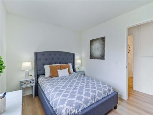 8877 Lauderdale 210-G Court, Huntington Beach, CA