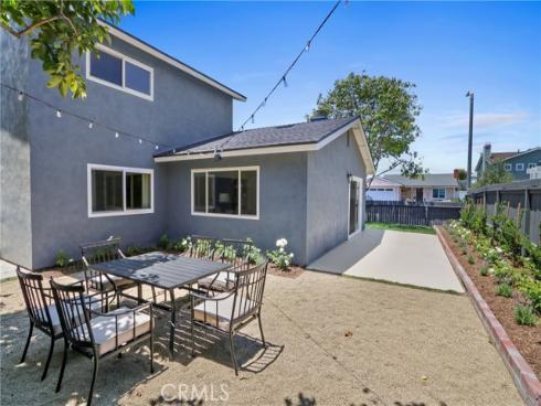 9281  Comstock  , Huntington Beach, CA