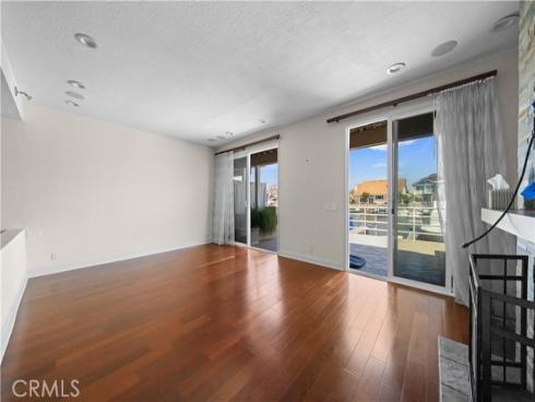 3312 Tempe , Huntington Beach, CA