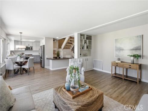 6921 Garden Circle, Huntington Beach, CA