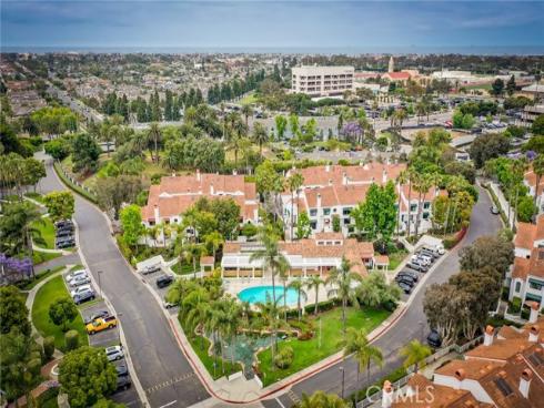 19342 Sunray 104 Lane, Huntington Beach, CA