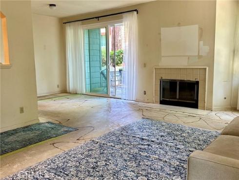 19342 Sunray 104 Lane, Huntington Beach, CA