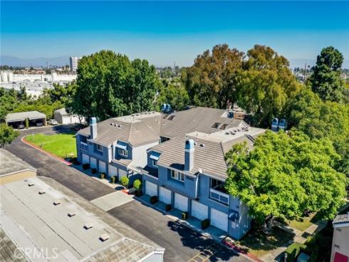 19342 Sunray 104 Lane, Huntington Beach, CA