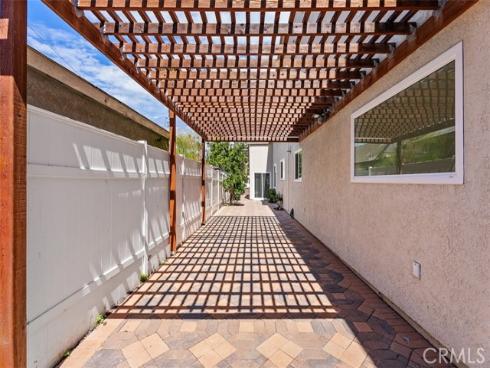 320  7th  , Huntington Beach, CA