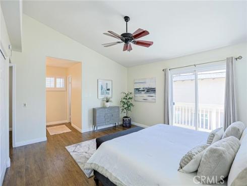 320  7th  , Huntington Beach, CA