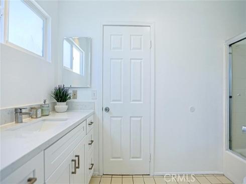 320  7th  , Huntington Beach, CA