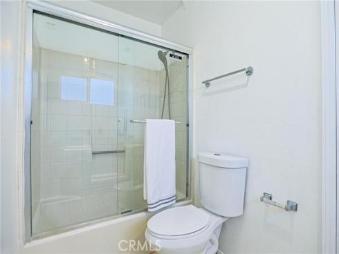 320  7th  , Huntington Beach, CA