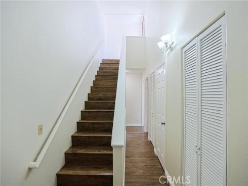 320  7th  , Huntington Beach, CA