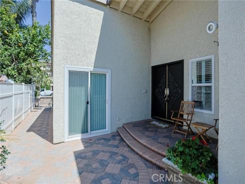 320  7th  , Huntington Beach, CA