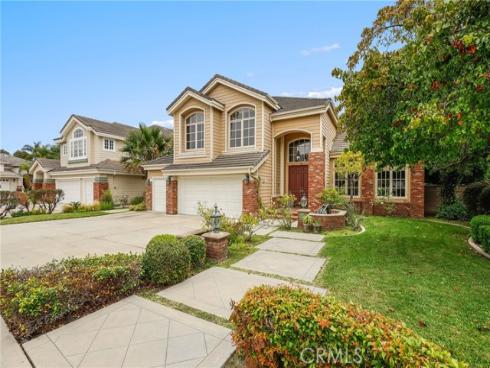18682  Jockey   Circle, Huntington Beach, CA
