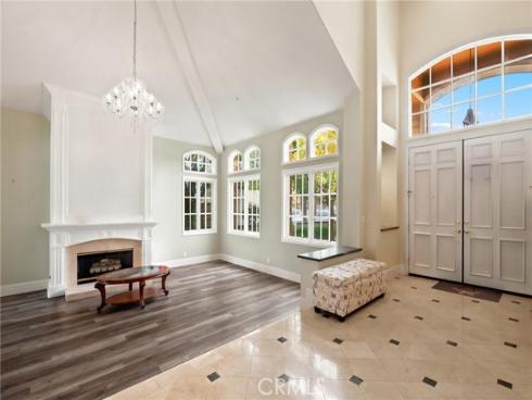 18682  Jockey   Circle, Huntington Beach, CA