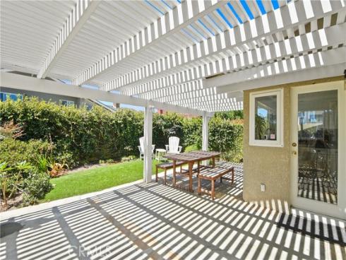 8392 Snowbird Drive, Huntington Beach, CA