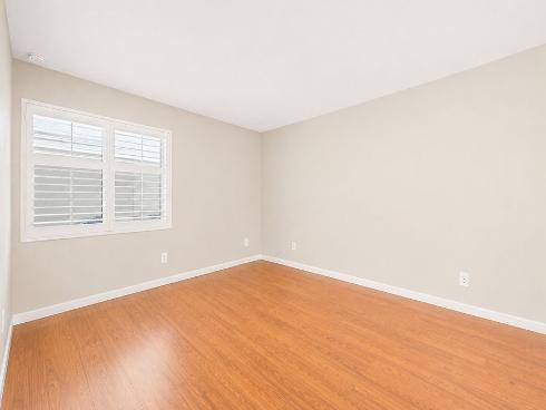 8877  Tulare  313D  Drive, Huntington Beach, CA