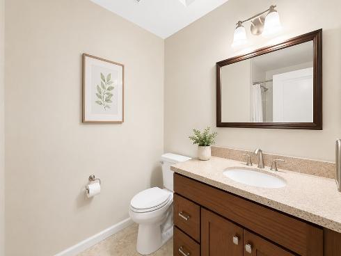 8877  Tulare  313D  Drive, Huntington Beach, CA