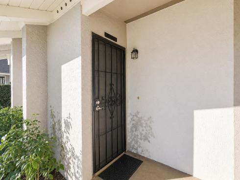 8877  Tulare  313D  Drive, Huntington Beach, CA