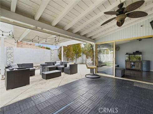 8021 Sunset Circle, Huntington Beach, CA