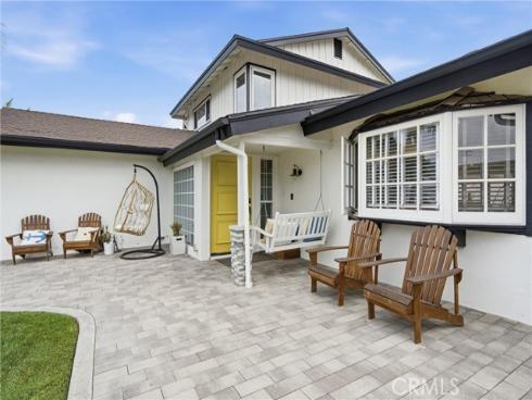 8021 Sunset Circle, Huntington Beach, CA