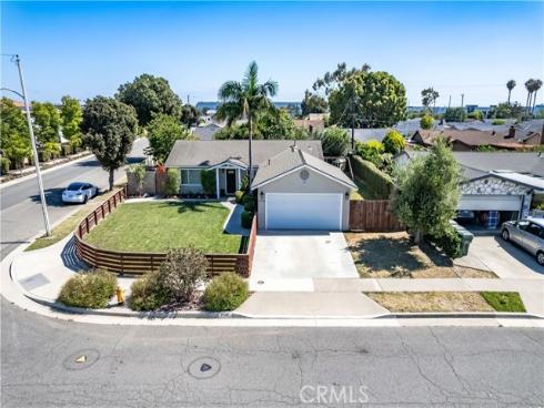5702  Riviera   Drive, Huntington Beach, CA