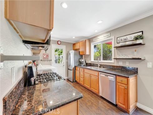 5702  Riviera   Drive, Huntington Beach, CA