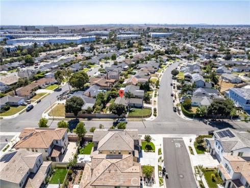 5702  Riviera   Drive, Huntington Beach, CA