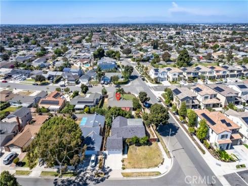 5702  Riviera   Drive, Huntington Beach, CA