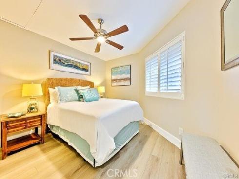 420 Lake 301 , Huntington Beach, CA