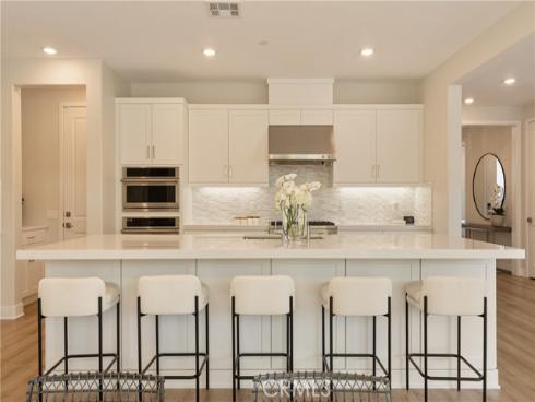 21171  Strathmoor  , Huntington Beach, CA