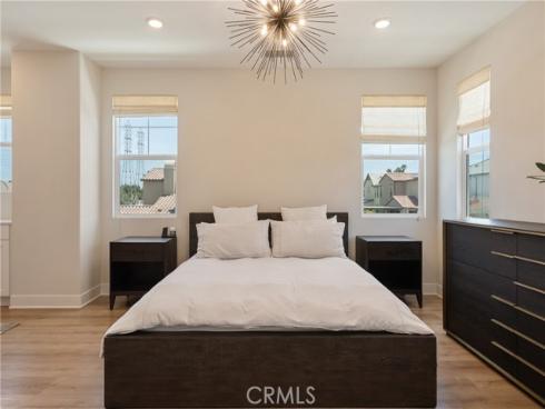 21171  Strathmoor  , Huntington Beach, CA