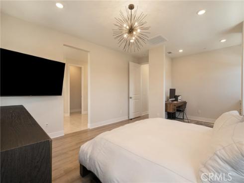 21171  Strathmoor  , Huntington Beach, CA
