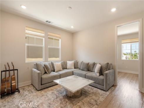 21171  Strathmoor  , Huntington Beach, CA