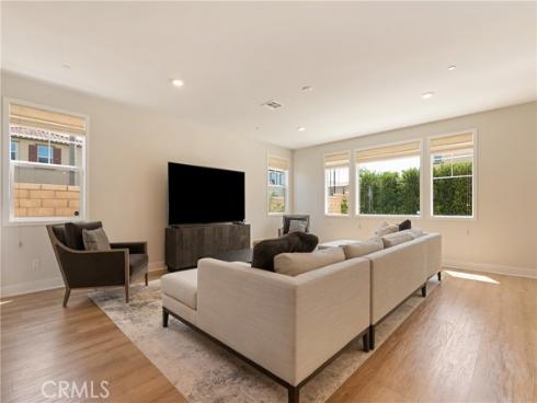 21171  Strathmoor  , Huntington Beach, CA