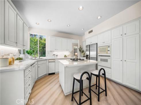 72 Ashcrest , Irvine, CA