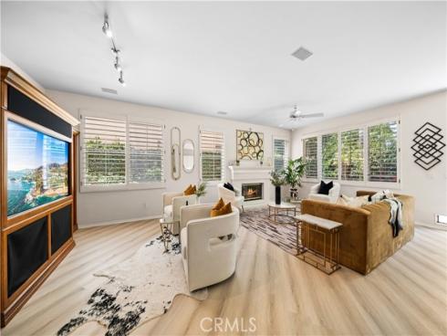 72 Ashcrest , Irvine, CA