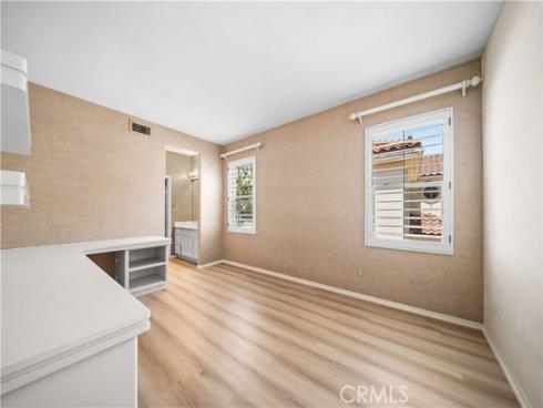 72 Ashcrest , Irvine, CA