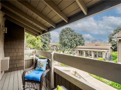 262 Streamwood , Irvine, CA