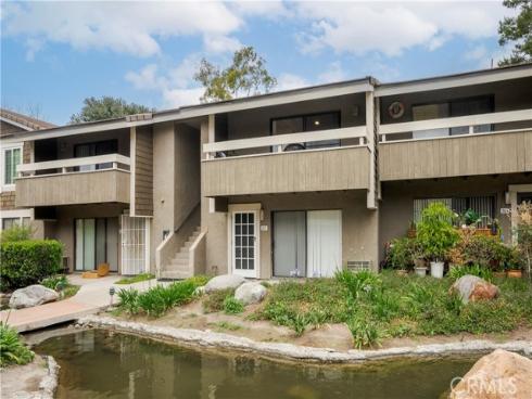 262 Streamwood , Irvine, CA