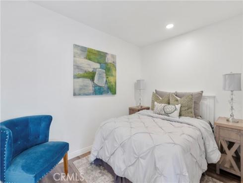 262 Streamwood , Irvine, CA