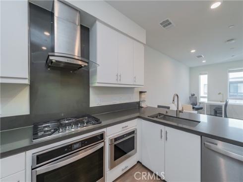 2540 Nolita , Irvine, CA