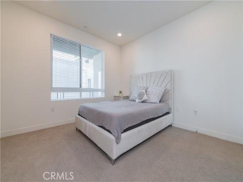 2540 Nolita , Irvine, CA