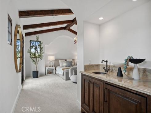 60  Canyon Creek  , Irvine, CA