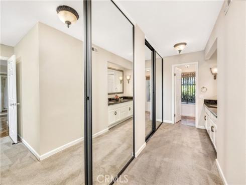 3 Palos 51 , Irvine, CA