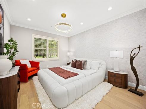 81 Hallmark , Irvine, CA