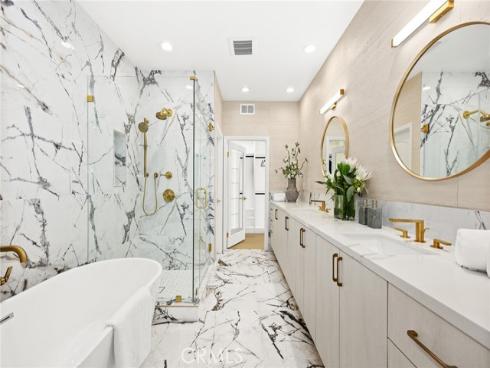 81 Hallmark , Irvine, CA