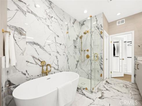 81 Hallmark , Irvine, CA