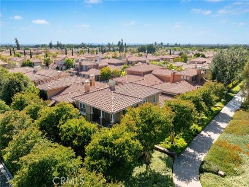 81 Hallmark , Irvine, CA