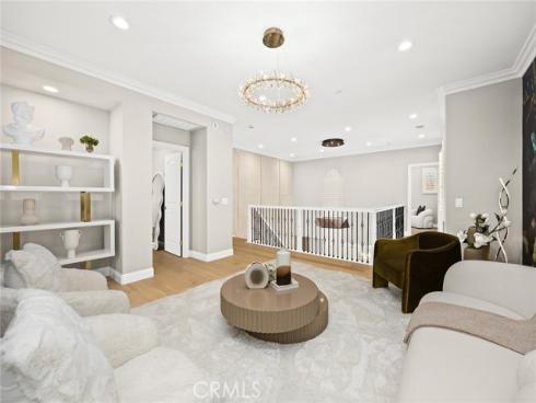 81 Hallmark , Irvine, CA