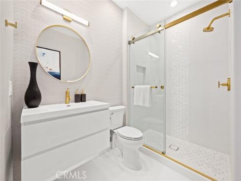 81 Hallmark , Irvine, CA